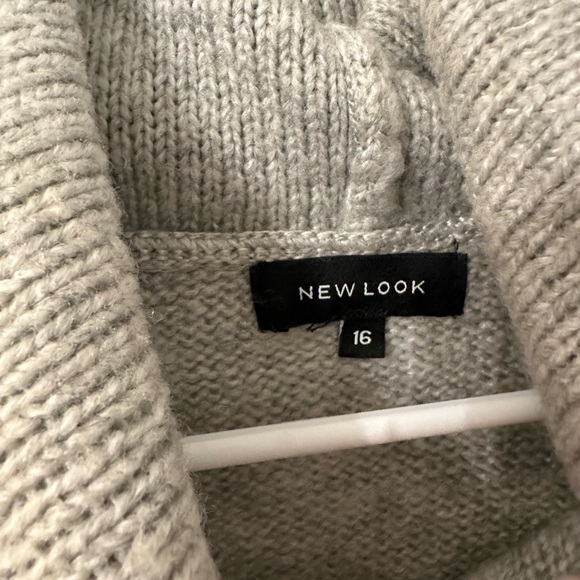 Women's New Look Gray Turtleneck Sweater, size small,/Medium EXCELLENT condition - Picture 4 of 4